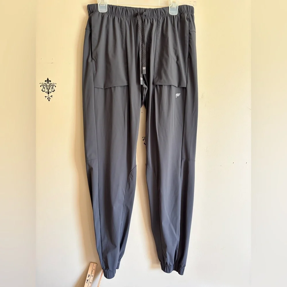 Fabletics One jogger for women size large - Picture 2 of 8